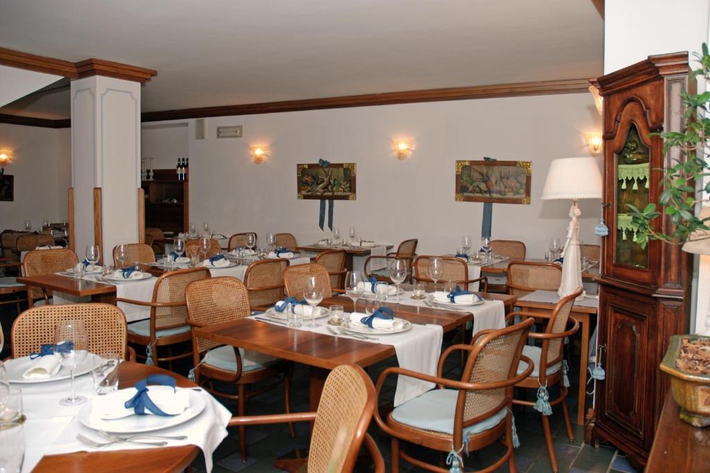 Albergo Centrale Санто Стефано ди Кадоре Екстериор снимка